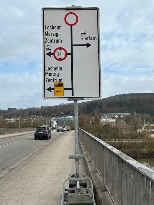 beschilderung temporaer